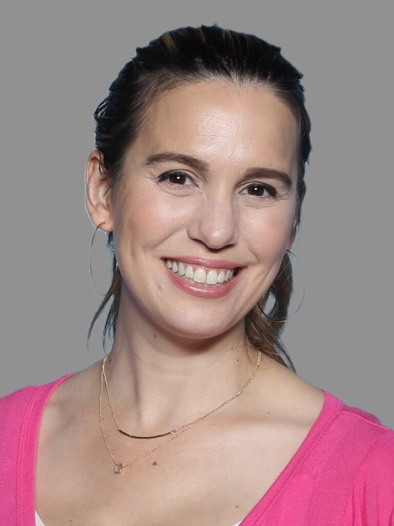 Christy Carlson Romano